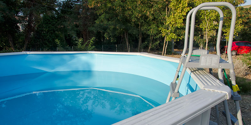 many shapes and sizes of above-ground swimming pools available